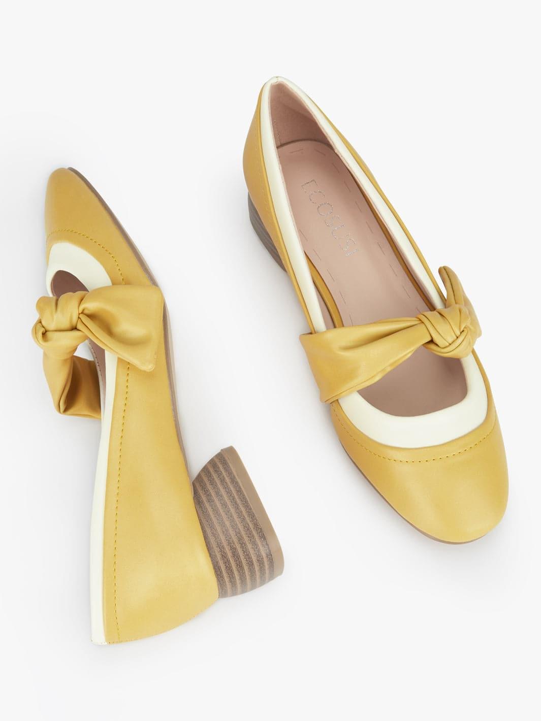 Cara Retro Bow Schuhe