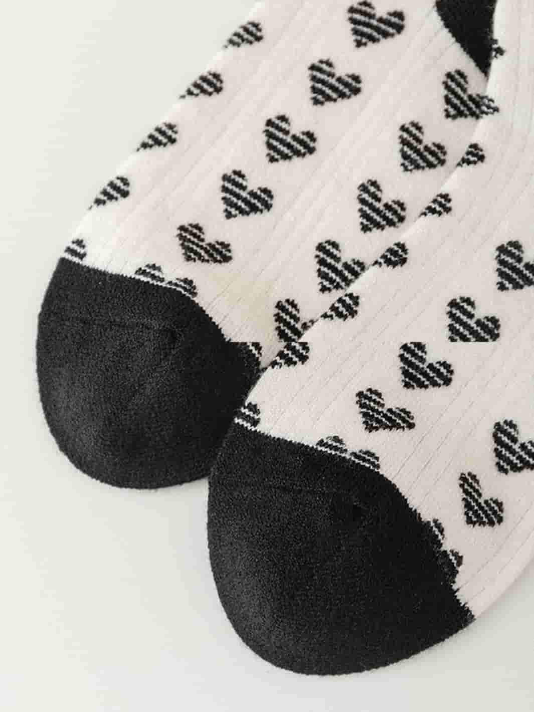 Black and white simple socks