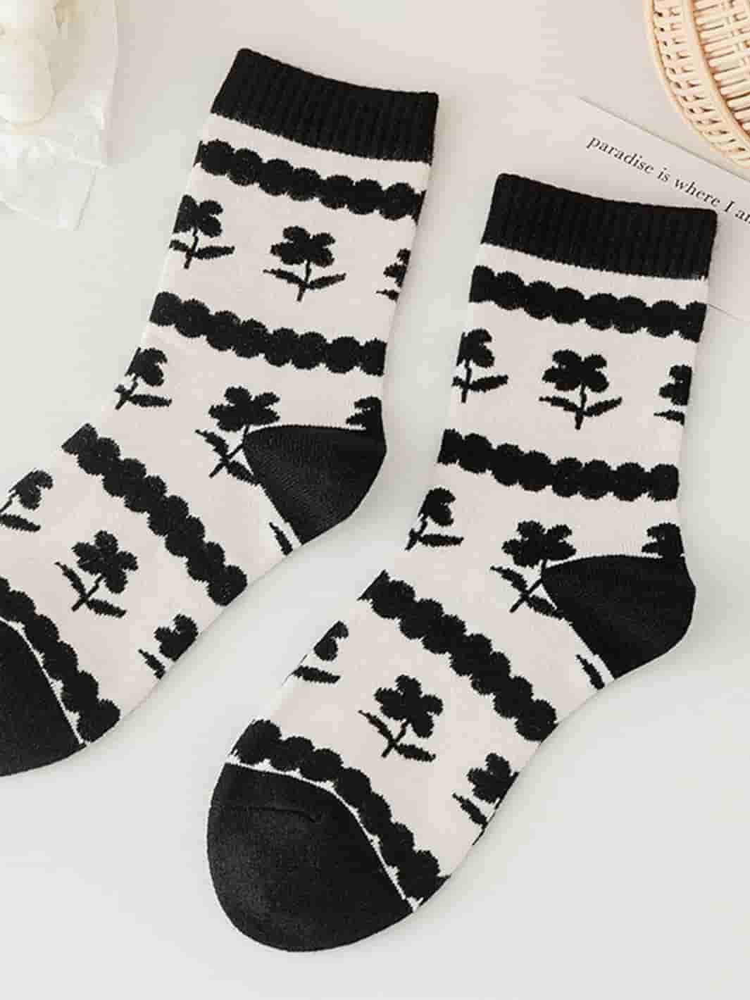 Black and white simple socks