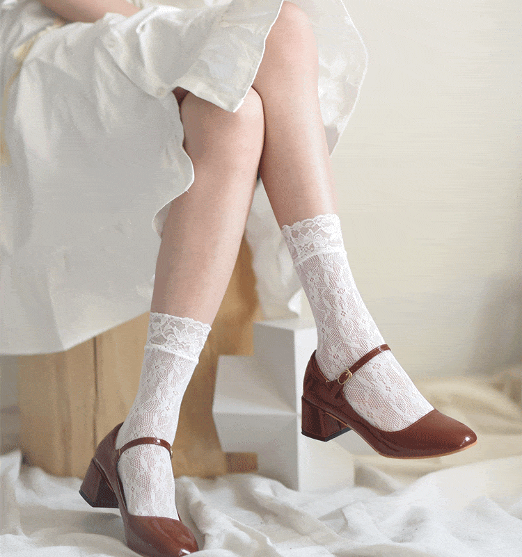 Spitzenmuster -Socken