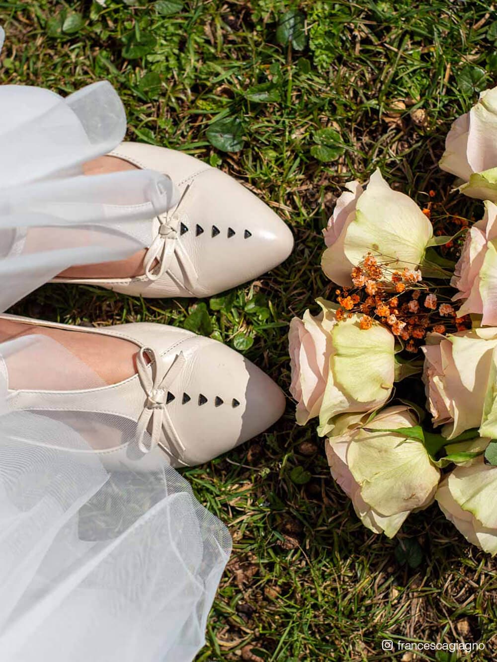 Women‘s Pointed-toe Leather Shoes
