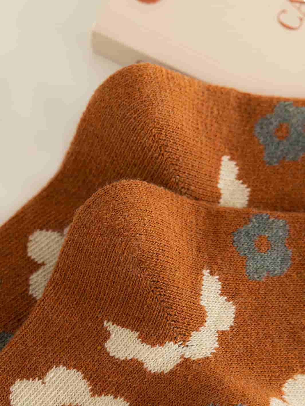 Floral vintage socks
