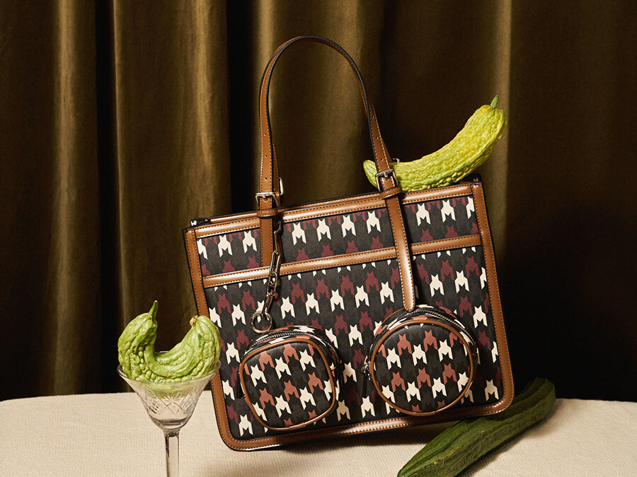 Discover the Timeless Charm of Vintage Tote Bags: A Must-Have Accessory for Retro Enthusiasts