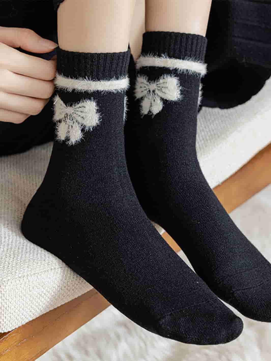 Black and white simple socks