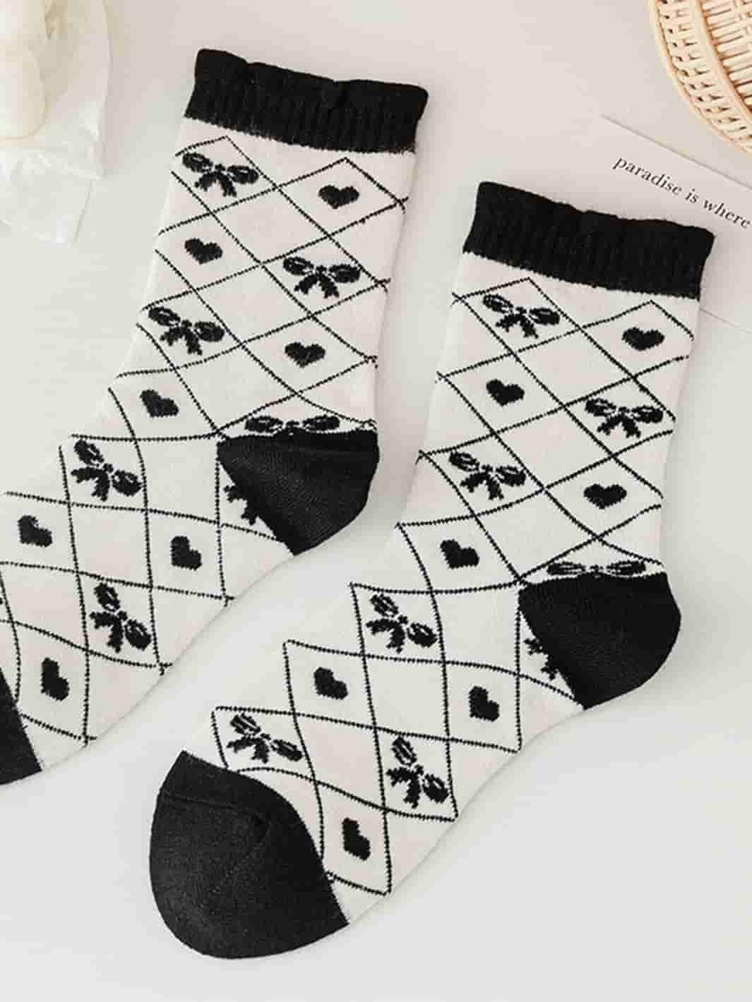Black and white simple socks