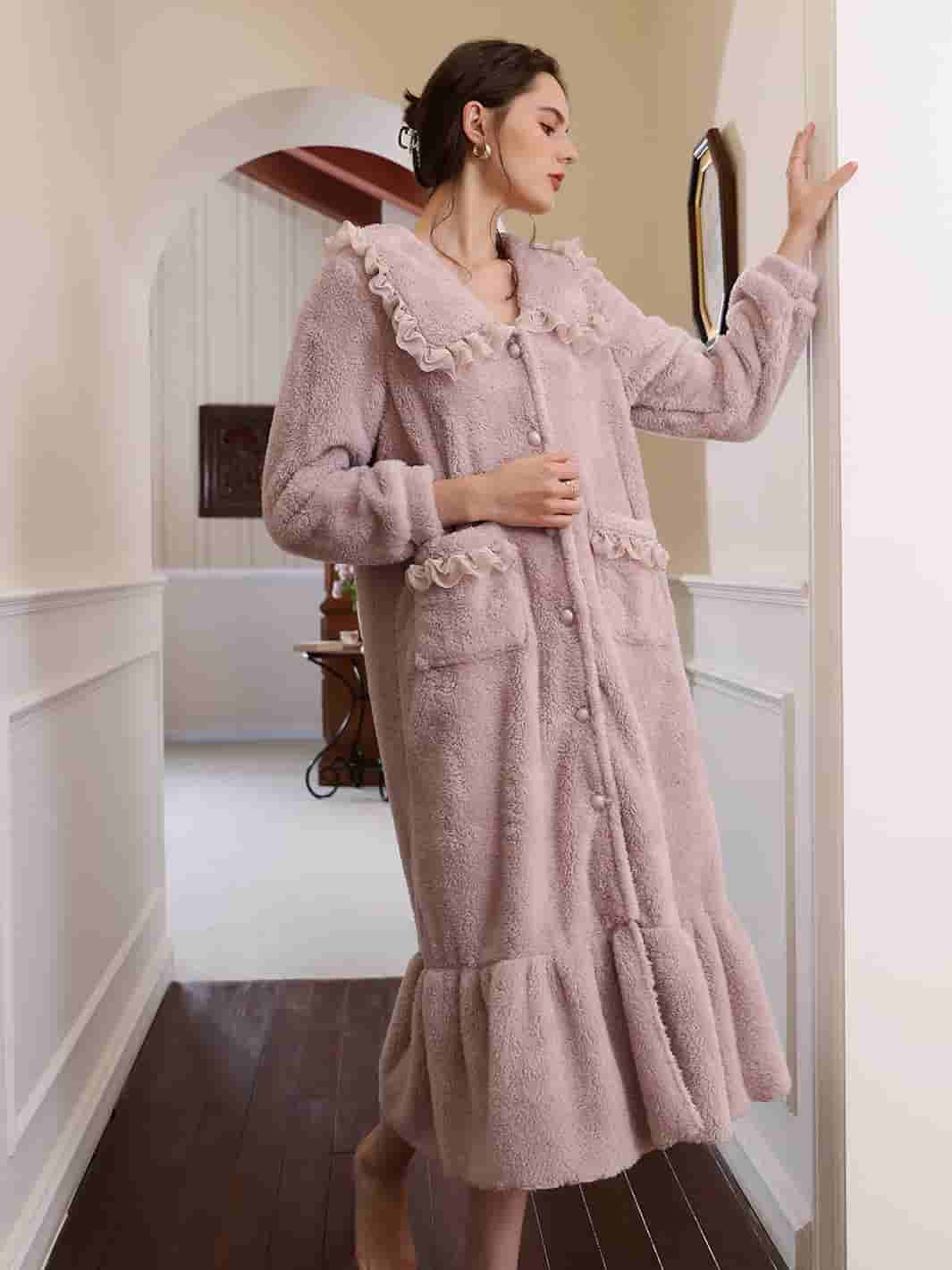 Double faced velvet long ruffle nightdress