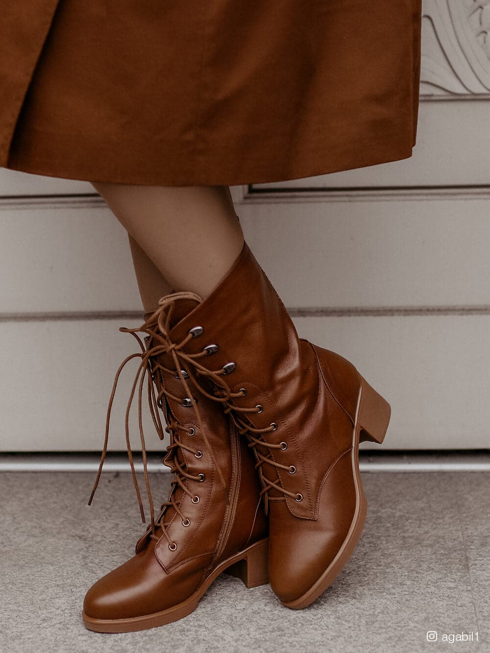 Vintage Lace-up Knee Boots