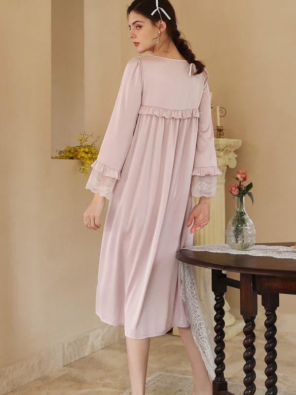 Papillon- vegan nightdress in pink with lace sleeves