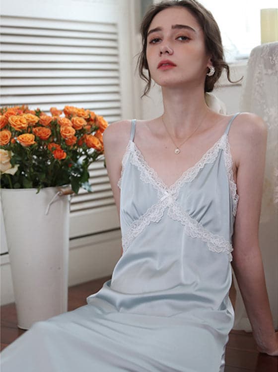 Ice silk long-sleeved lace suspender nightdress